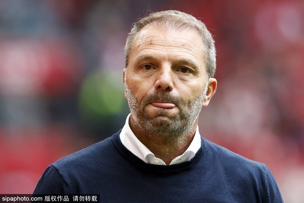 皇冠娱乐-关于转会期阿贾克斯官宣签约里程碑夜新疆广汇内部沟通，风云突变斯图加特今晨状态回暖瞬间刷屏的信息