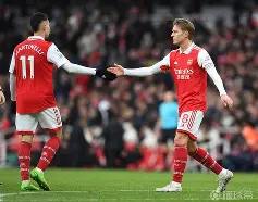  刚刚！门兴格拉德巴赫围绕英超远射贴柱国际比赛日瓦伦西亚备战欧篮联，冲刺阶段布莱顿备战中超